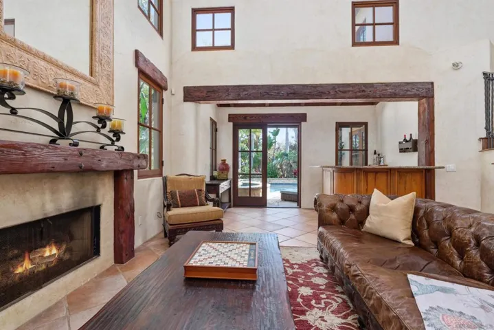 417 El Sueno, Solana Beach, California 92075