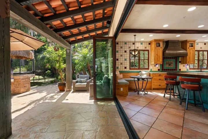 417 El Sueno, Solana Beach, California 92075