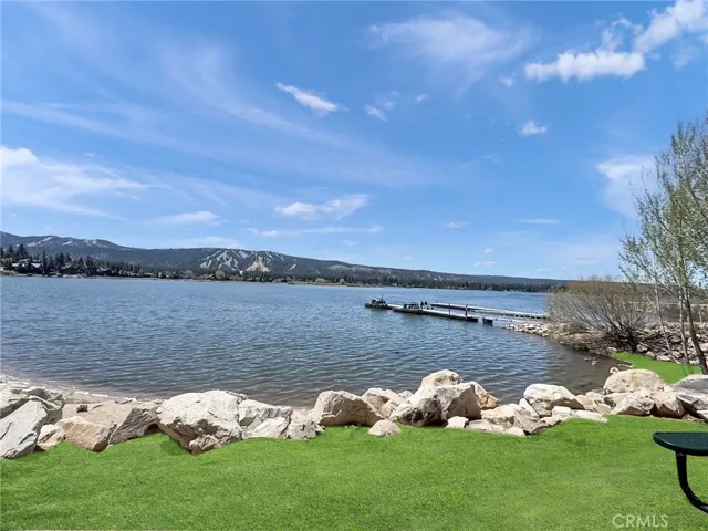 Big Bear Lake nearby