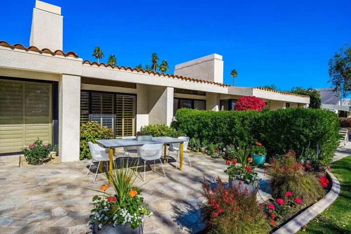 40-web-or-mls-RZ_Valley_OPMG_0125_040