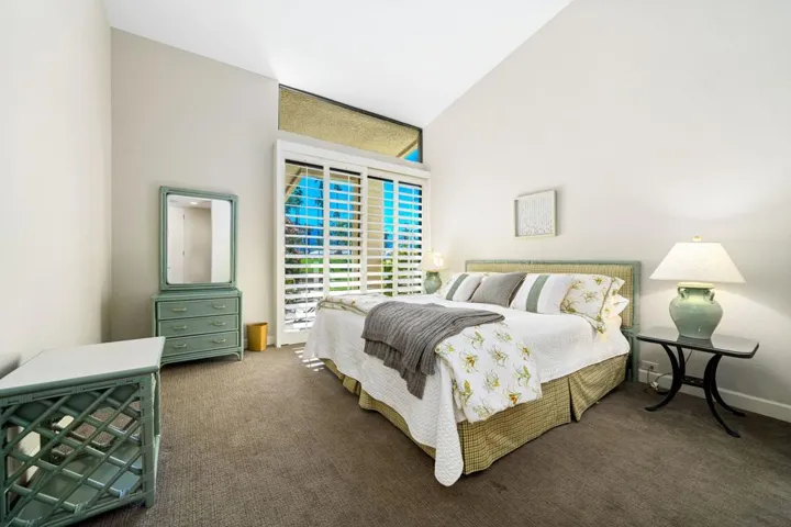 48-web-or-mls-RZ_Valley_OPMG_0125_048