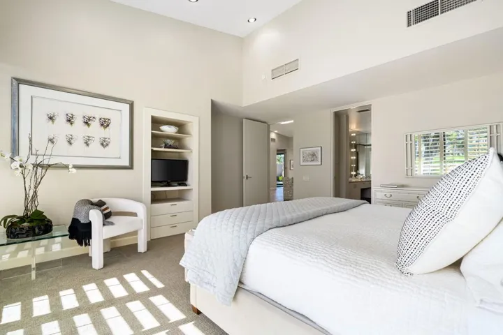 45-web-or-mls-RZ_Valley_OPMG_0125_045