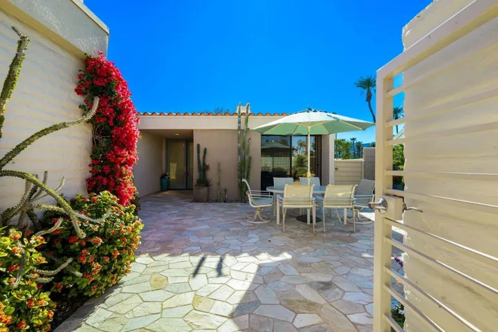 14-web-or-mls-RZ_Valley_OPMG_0125_014