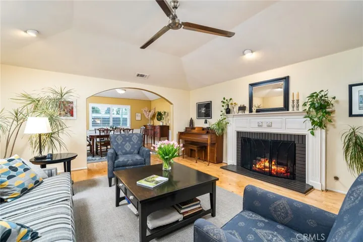 257 W Sonora Place, Claremont, California 91711