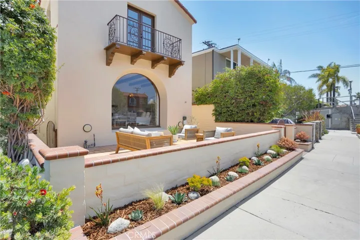 24 Rivo Alto Canal, Long Beach, California 90803