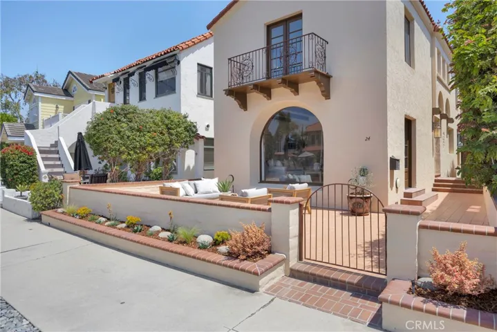 24 Rivo Alto Canal, Long Beach, California 90803