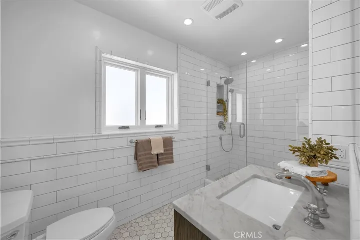 24 Rivo Alto Canal, Long Beach, California 90803