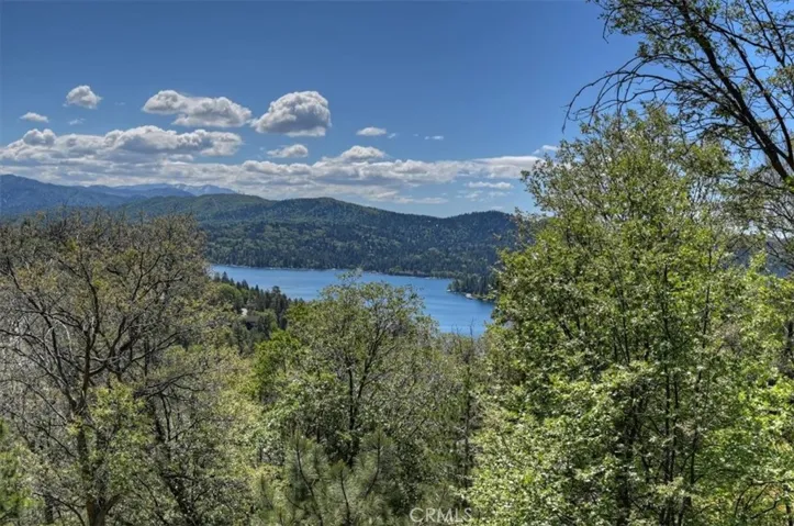 1137 Nadelhorn, Lake Arrowhead, California 92352