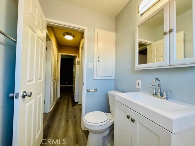 2536 Orange Avenue E, Costa Mesa, California 92627
