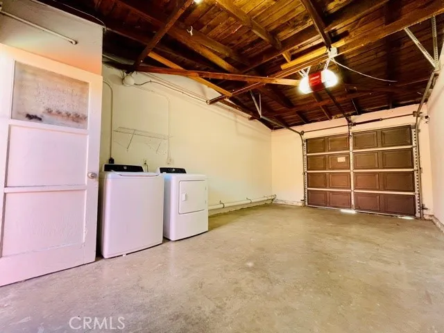 2536 Orange Avenue E, Costa Mesa, California 92627