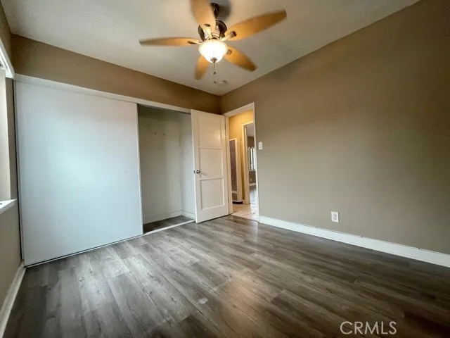 2536 Orange Avenue E, Costa Mesa, California 92627