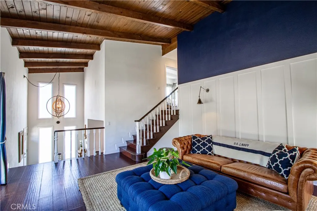 2nd family room