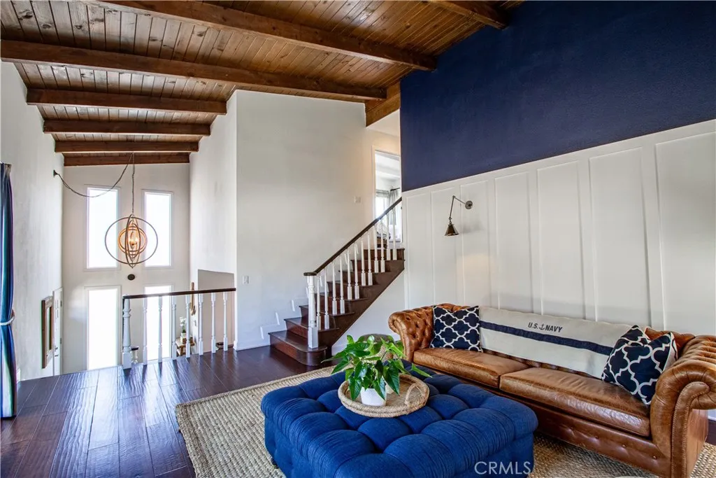 2nd family room