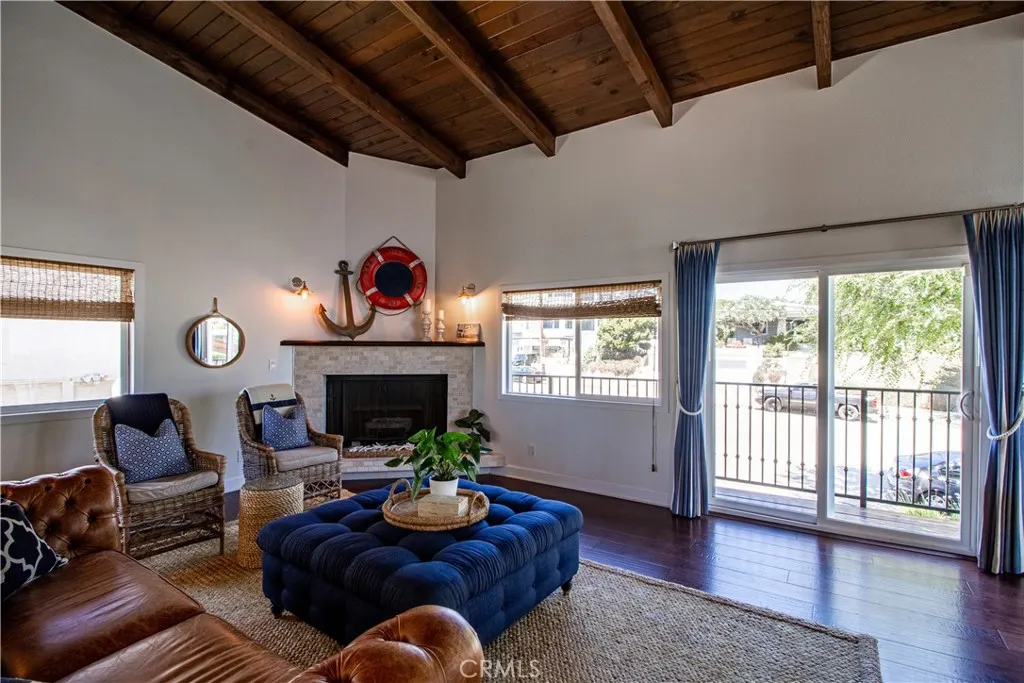 2nd living room