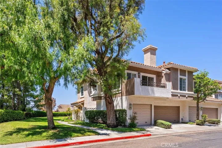 Large grassy area adjacent to this unit