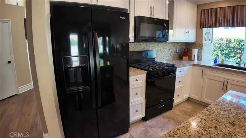 43080 Vista Del Rancho, Temecula, California 92592