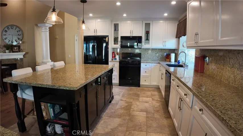 43080 Vista Del Rancho, Temecula, California 92592