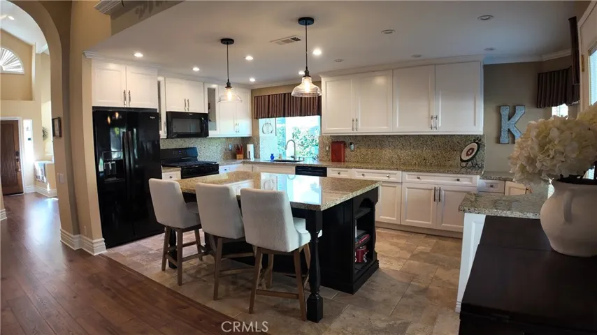 43080 Vista Del Rancho, Temecula, California 92592