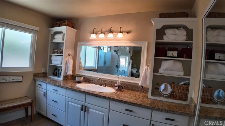 43080 Vista Del Rancho, Temecula, California 92592