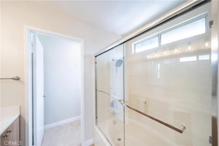 877 Willowcreek, Corona, California 92878