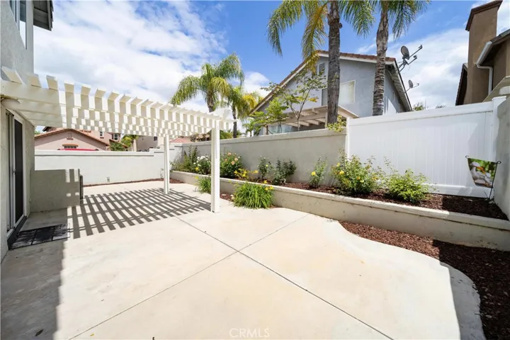 877 Willowcreek, Corona, California 92878