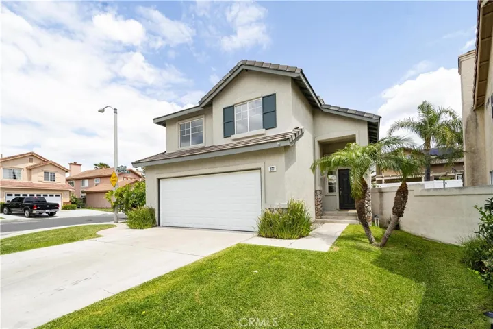 877 Willowcreek, Corona, California 92878