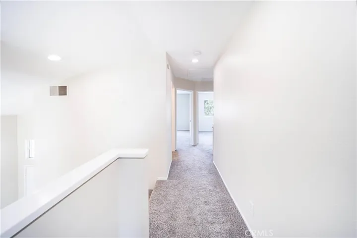 877 Willowcreek, Corona, California 92878