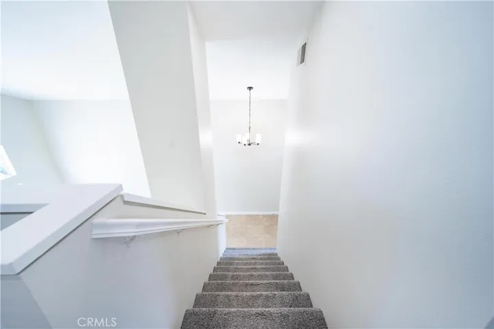 877 Willowcreek, Corona, California 92878
