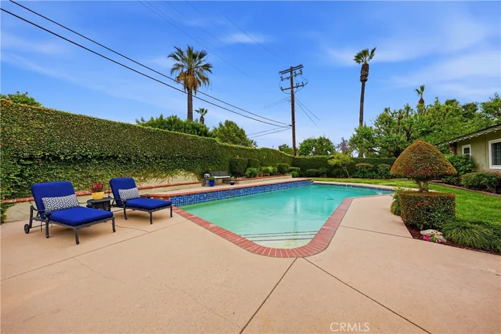 252 S Hacienda, Glendora, California 91741
