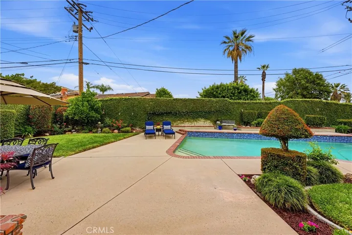 252 S Hacienda, Glendora, California 91741