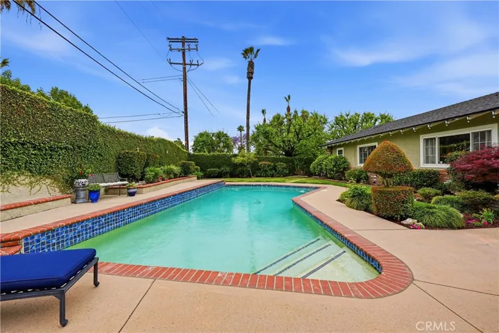 252 S Hacienda, Glendora, California 91741