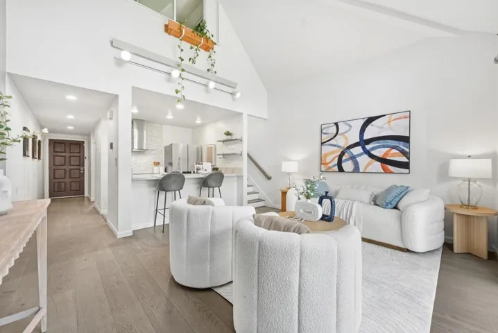 4151 El Camino Way M, Palo Alto, California 94306