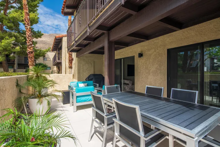 Patio 3