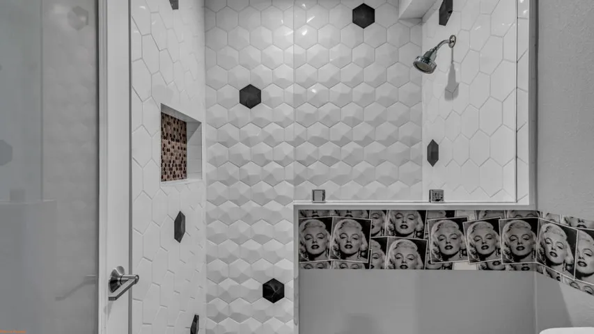 Guest Bath 3