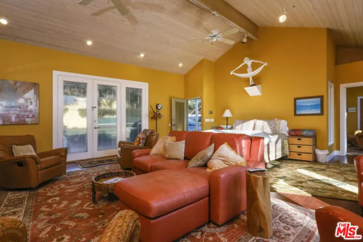 Guest House 2