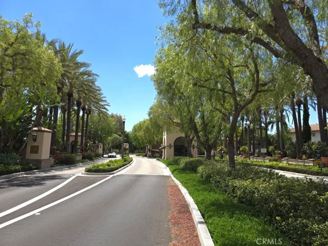 Prestigious 24 hours guard gated North Park Community.