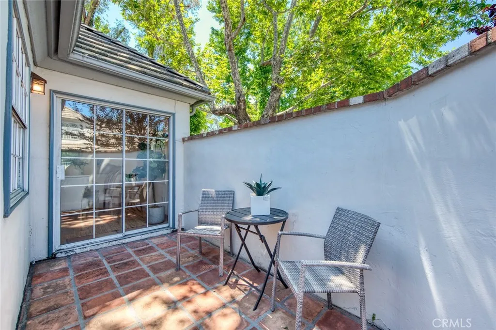 Front patio - very convenient for barbequing with close proximity to the kitchen