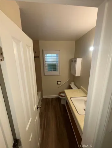Bathroom2
