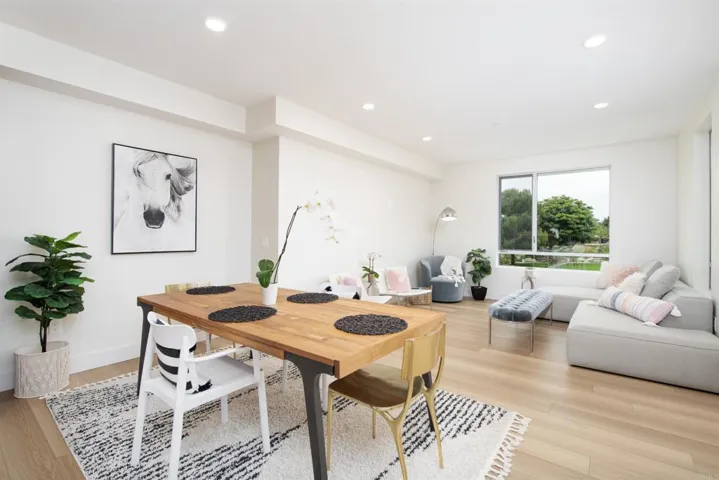 2501 State Street, Carlsbad, California 92008
