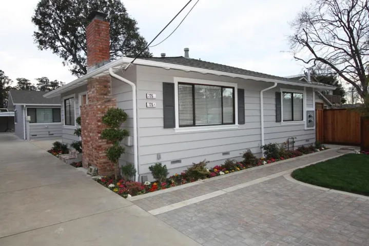 725 Laurel Avenue, Burlingame, California 94010