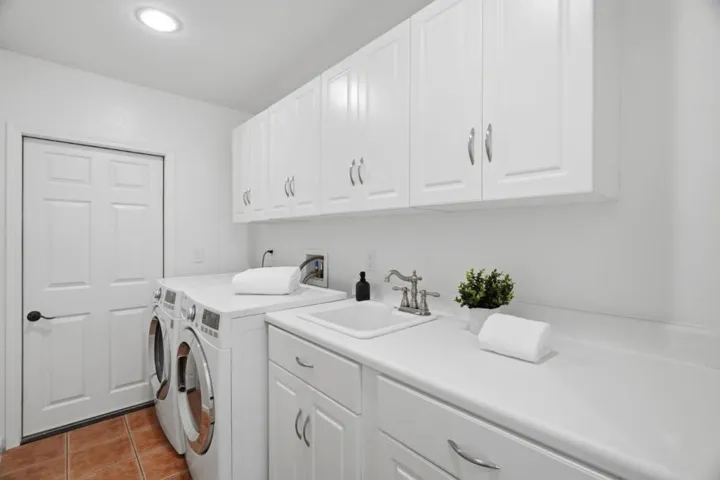918 Mangrove Avenue, Sunnyvale, California 94086