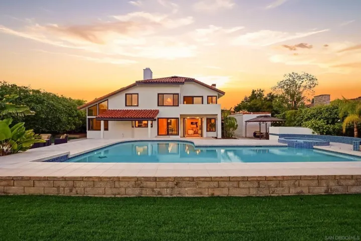 12597 Fairbrook Rd., San Diego, California 92131