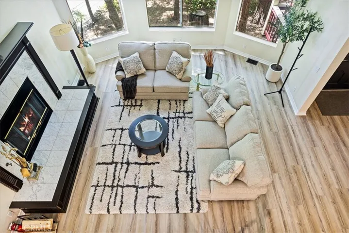 28670 Shenandoah Drive, Lake Arrowhead, California 92352