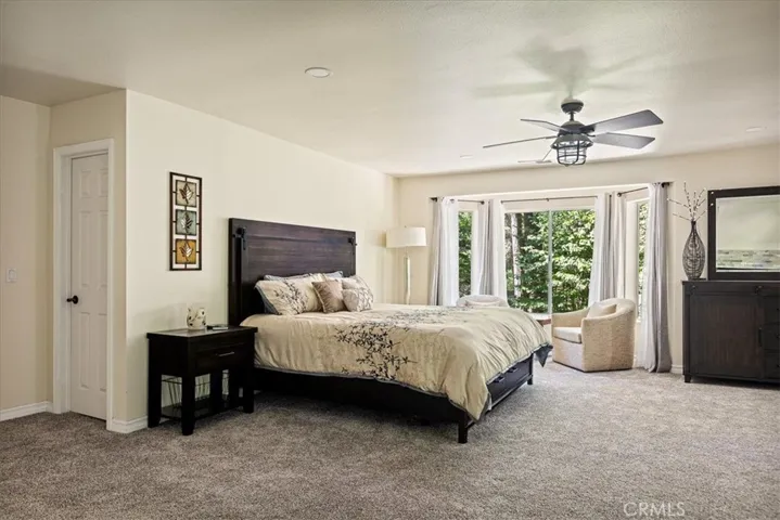 28670 Shenandoah Drive, Lake Arrowhead, California 92352