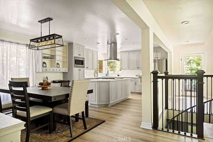 28670 Shenandoah Drive, Lake Arrowhead, California 92352