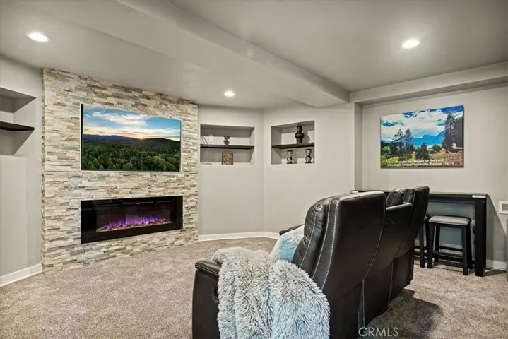 28670 Shenandoah Drive, Lake Arrowhead, California 92352