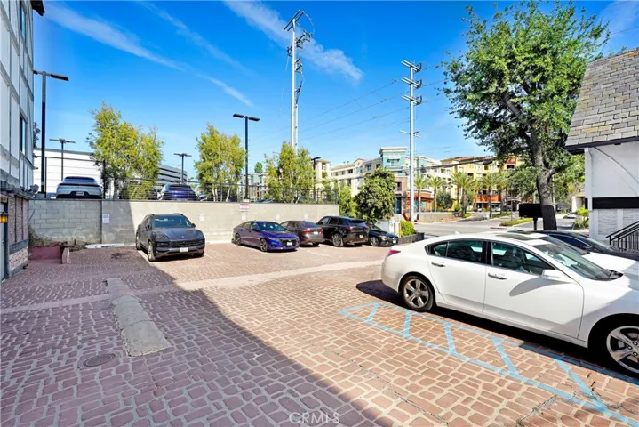 20631 Ventura Boulevard, Woodland Hills, California 91364