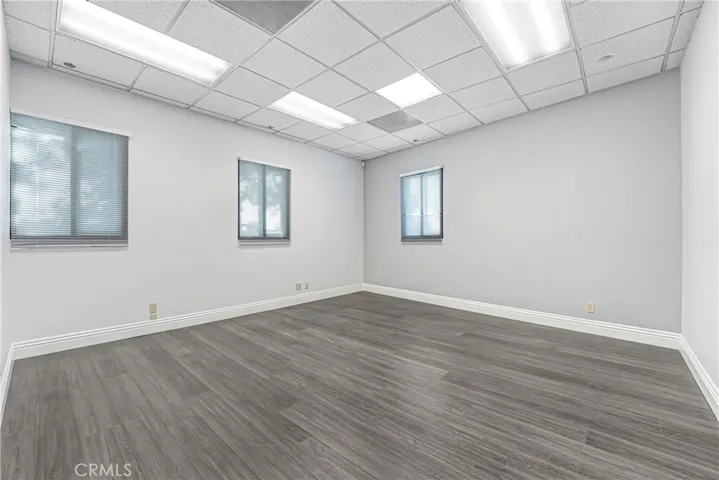 20631 Ventura Boulevard, Woodland Hills, California 91364