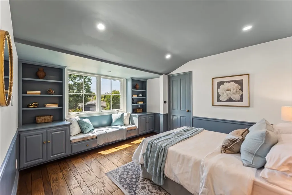 Rear Bedroom with Reading Nook