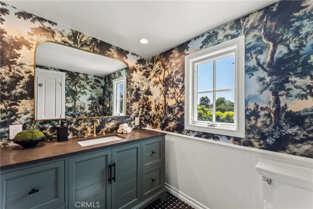 Bonus Room Bathroom